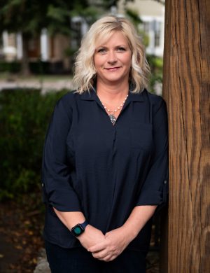 Agent Miriam Adams