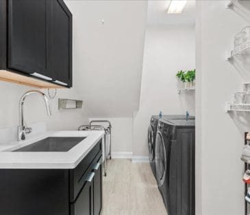 812 Andover Boulevard property image - 15