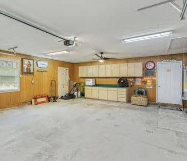7049 Hunters Trail property image - 30