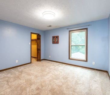 1140 Farrington Drive property image - 16