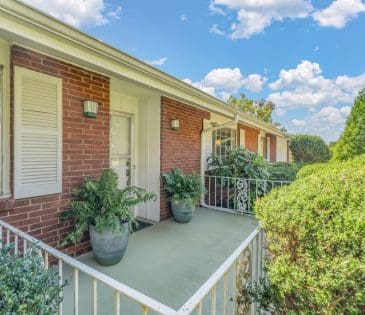 8220 Corteland Drive property image - 4